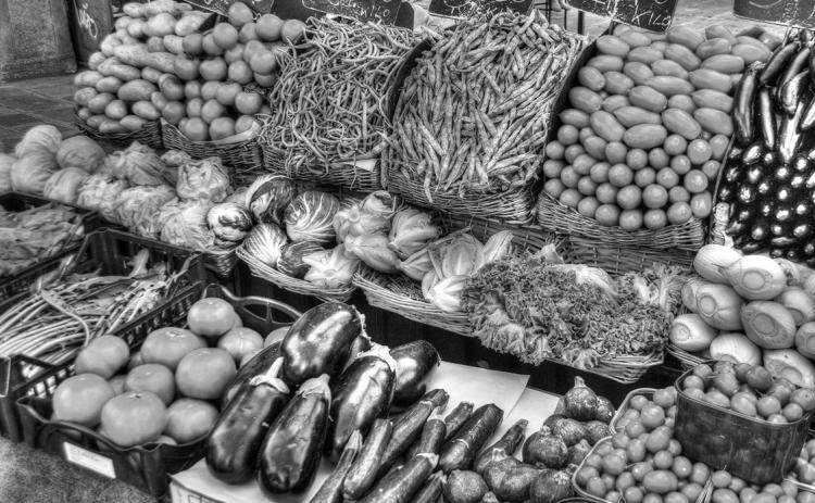 Late summer is the prime time for food preservation, so be sure to follow safety guidelines closely. (Pixabay photo)