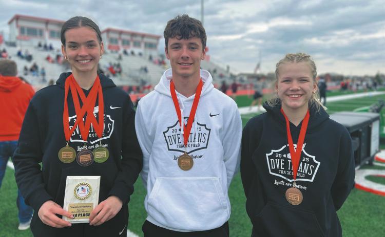 Left to right: Elizabeth Fedje, Brady Reilly and Alyssa Hoyles at Fargo Shanley Invitational. Photo courtesy of Jodi Fedje