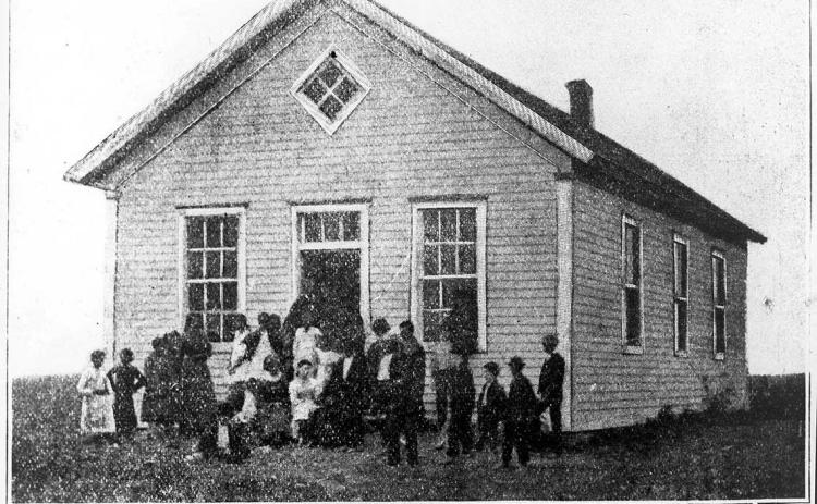 ND’s First Schoolhouse – Pembina c.1876 Source: SHSND – C1321-00001